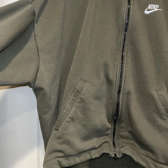 Nike Olive Green Zip-Up Jacket - Picture 3 of 8